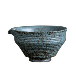 OEM Traditional Crude Pottery Matcha Chawan with Spout