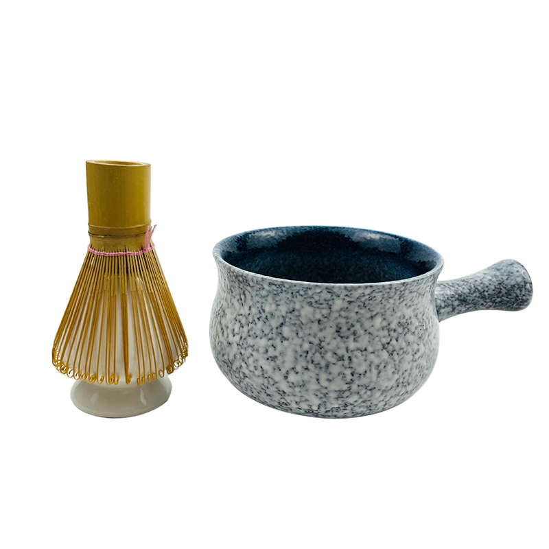 Custom Logo Pottery Spout Matcha Bowl with Handle